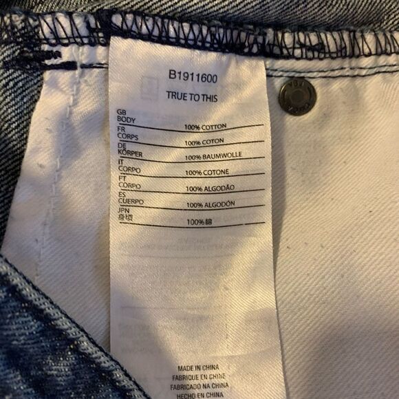 Volcom Stoned Shorts Denim Jean (no stretch) Raw Hem JuniorSz 3 Gorgeous - Picture 4 of 6